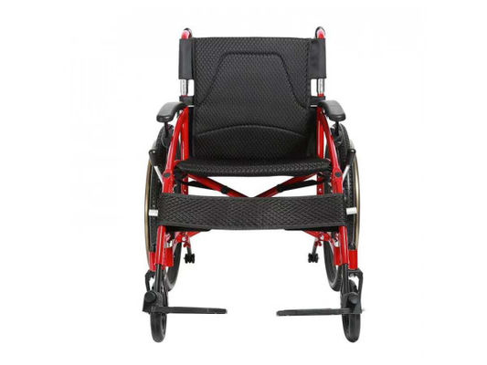Frenos bloqueables accionados manualmente Silla de ruedas antiferrosa Altura del asiento 50 cm Capacidad de carga máxima 100 kg Equipo de movilidad del paciente sólido y robusto