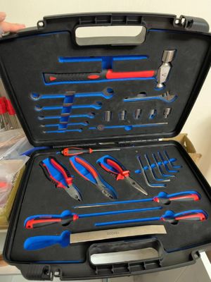 Conjunto de herramientas ergonómicas con mango de plástico no magnético, incluido el servicio de logotipo láser, que proporciona herramientas para uso industrial y técnico