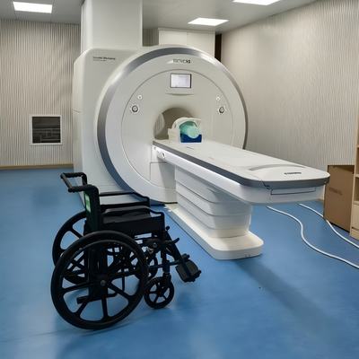 Silla de ruedas compatible con resonancia magnética plegable con frenos manuales para rehabilitación