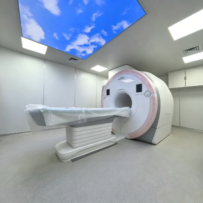 Jaula de Faraday para Resonancia Magnética con Atenuación de 100 dB, Personalizable al Tamaño de la Sala de Resonancia Magnética y Paneles de Cobre Resistentes a la Corrosión